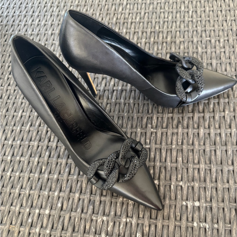 Karl Lagerfeld pumps